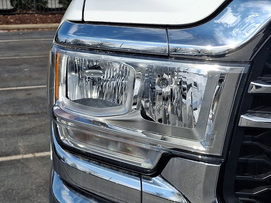Used 2023 RAM 3500 Tradesman w/ Chrome Appearance Group image 9