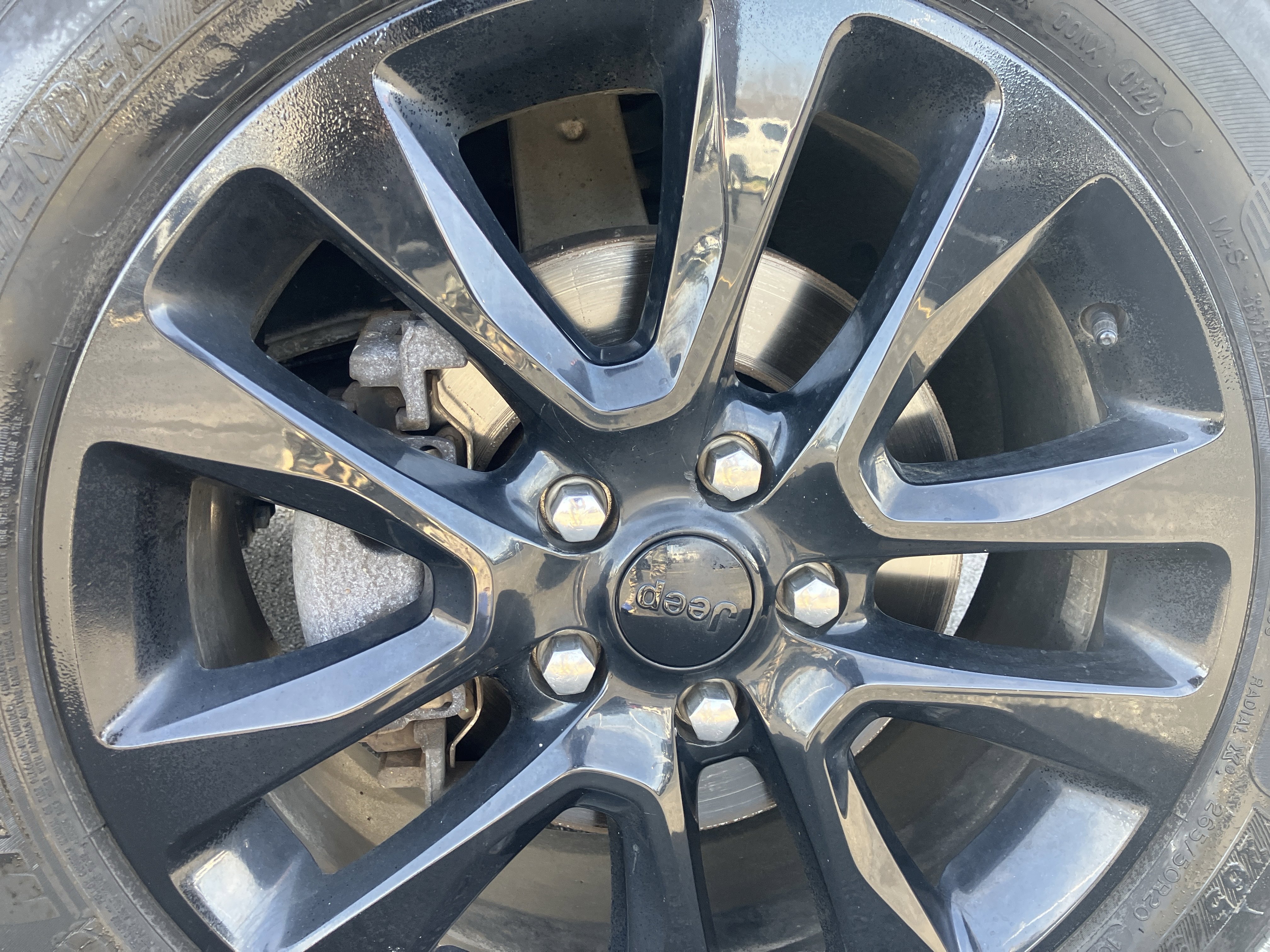 Used 2017 Jeep Grand Cherokee Altitude image 9