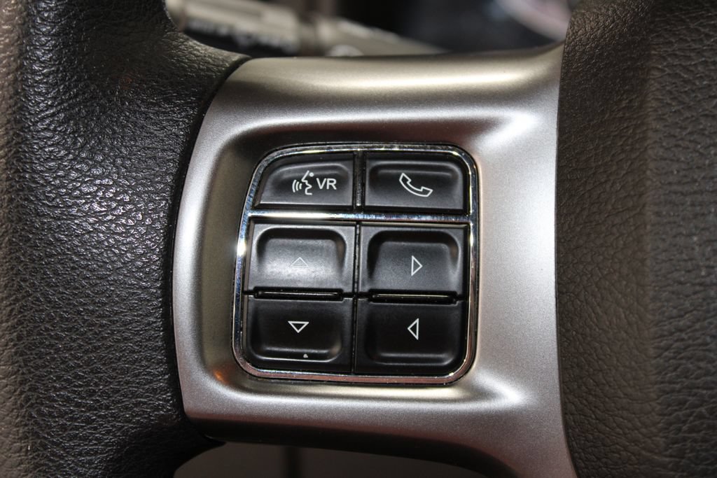 Used 2024 RAM 1500 Classic SLT AWD/4WD image 39