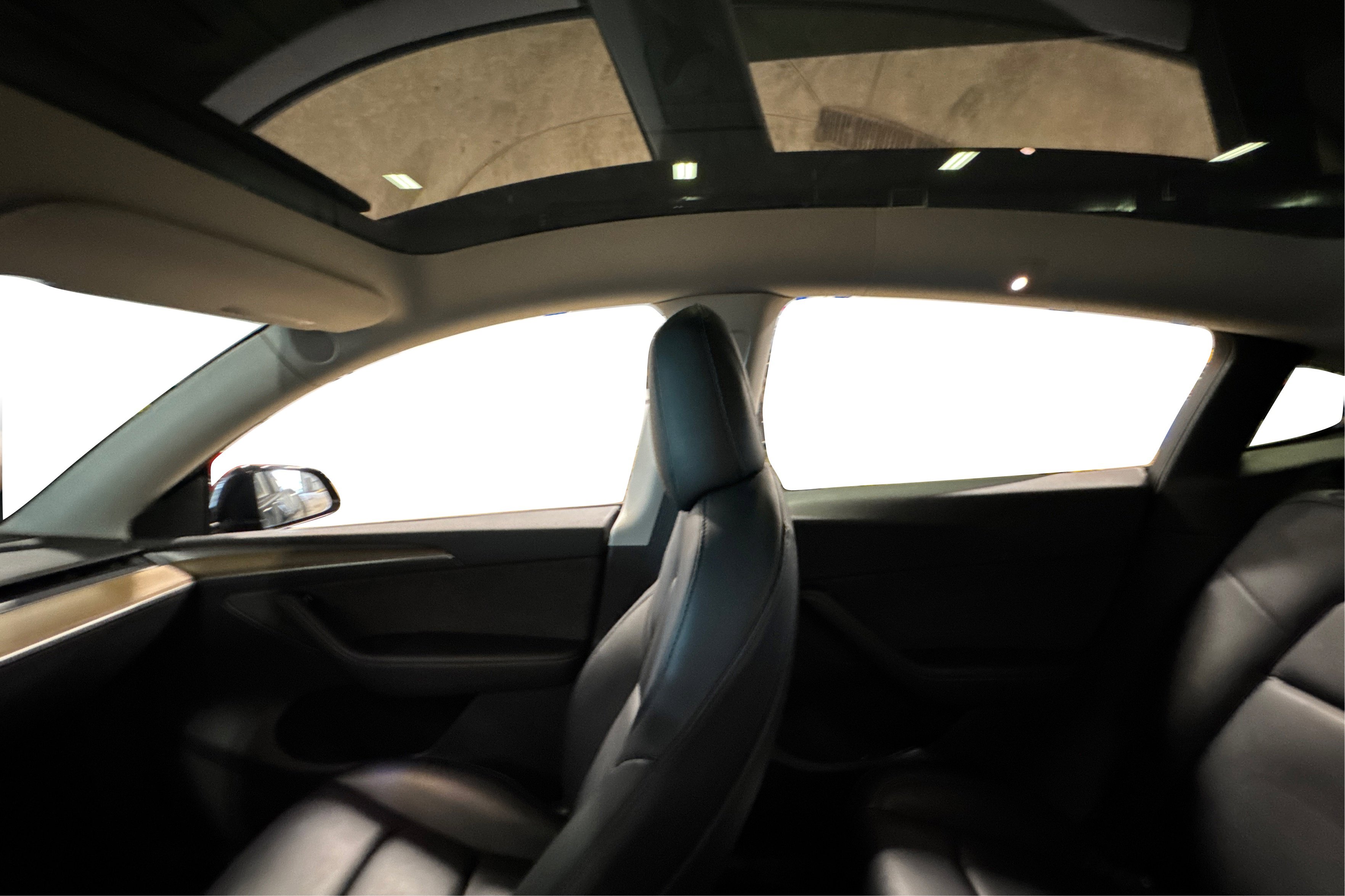 Used 2022 Tesla Model Y Performance image 38