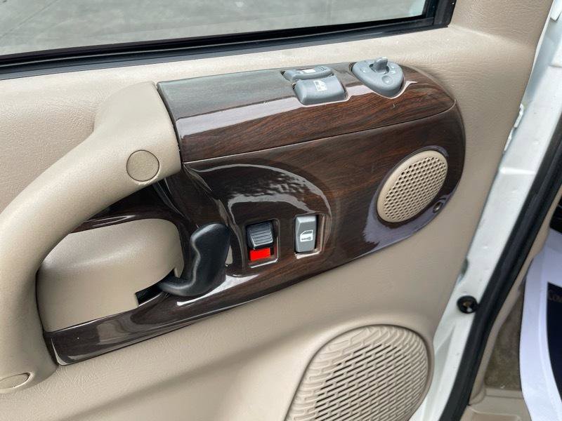 Used 2004 GMC Safari Conversion image 24