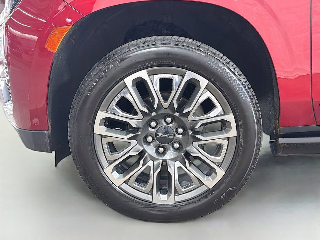 Used 2023 GMC Yukon Denali Ultimate AWD/4WD image 37