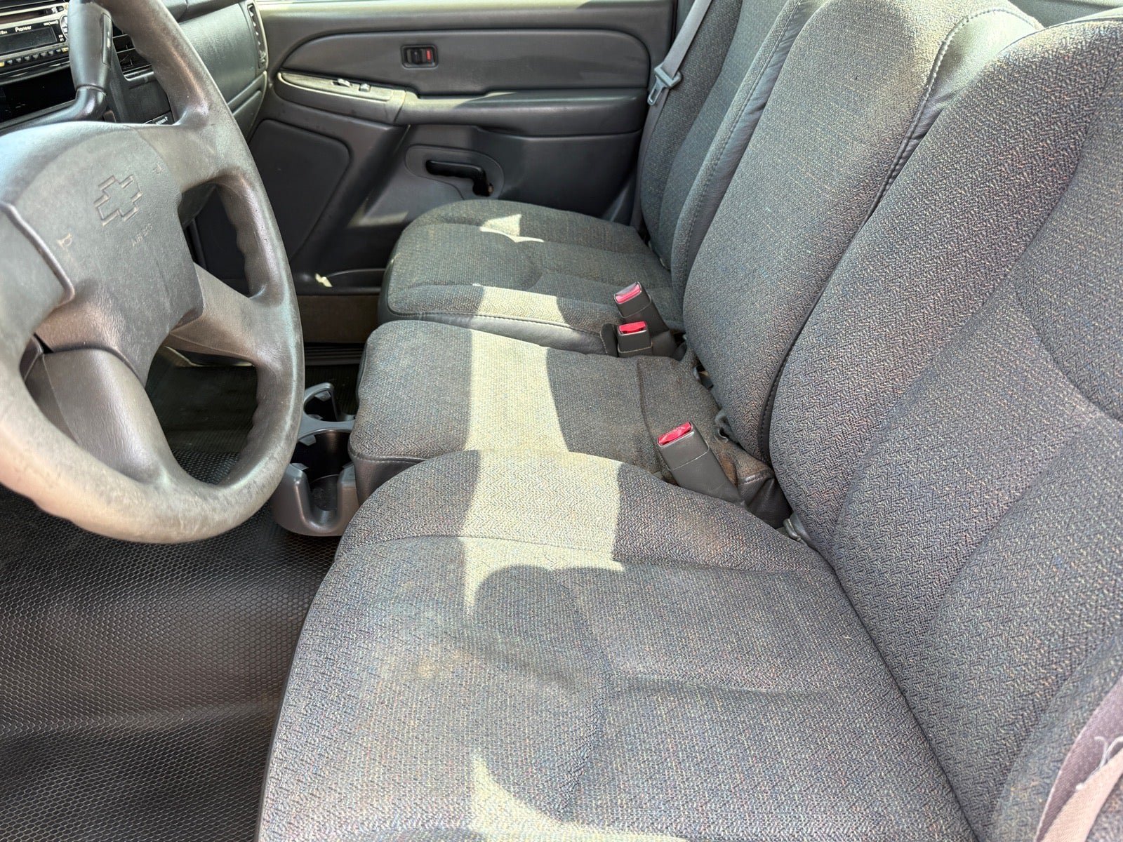 Used 2004 Chevrolet Silverado 1500 W/T RWD image 17
