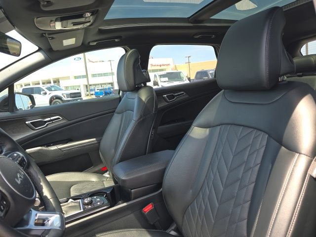 Used 2025 Kia Sportage X-Line w/ Premium Package AWD/4WD image 13