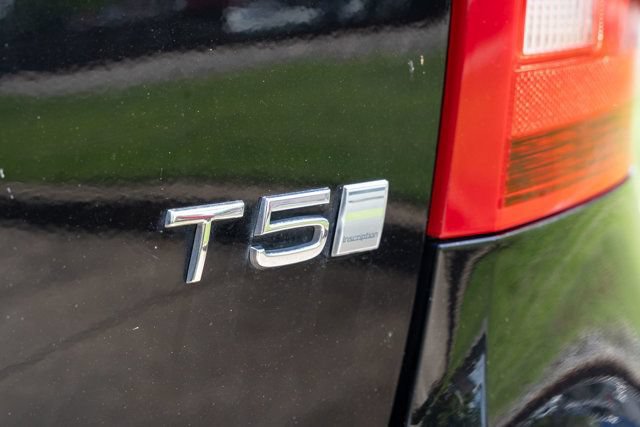 Used 2017 Volvo S60 T5 Inscription Platinum w/ Climate Package FWD image 15