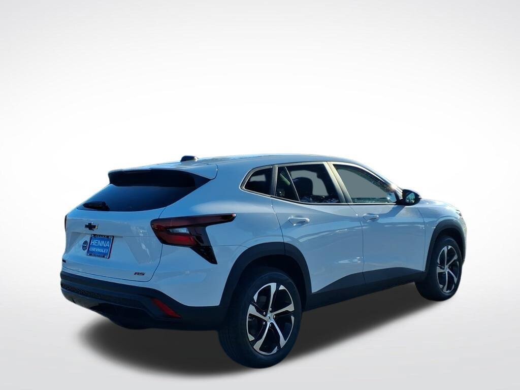 New 2026 Chevrolet Trax RS w/ Driver Confidence Package FWD image 3
