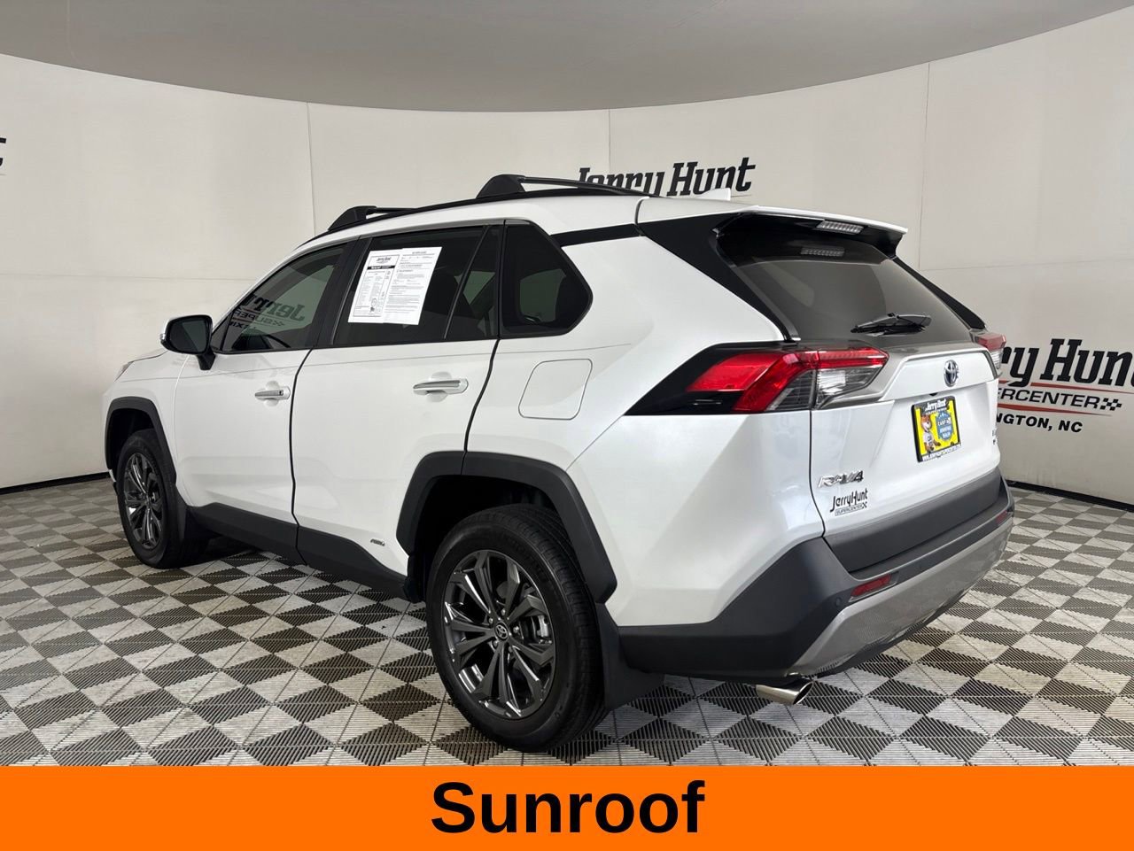 Used 2024 Toyota RAV4 Limited w/ Advanced Technology Package AWD/4WD image 7