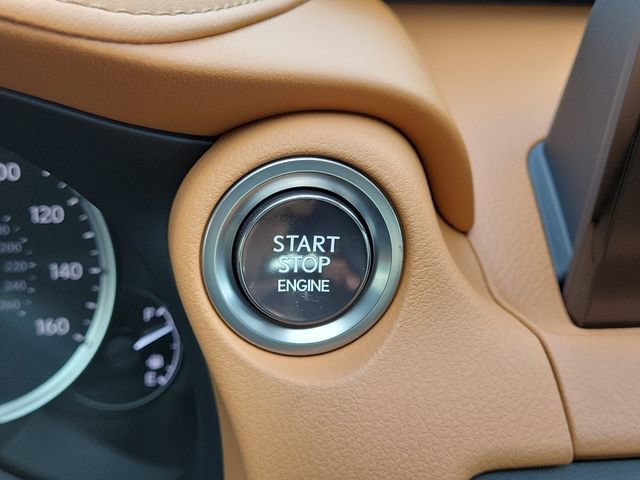 Used 2025 Lexus IS 350 F Sport RWD image 23
