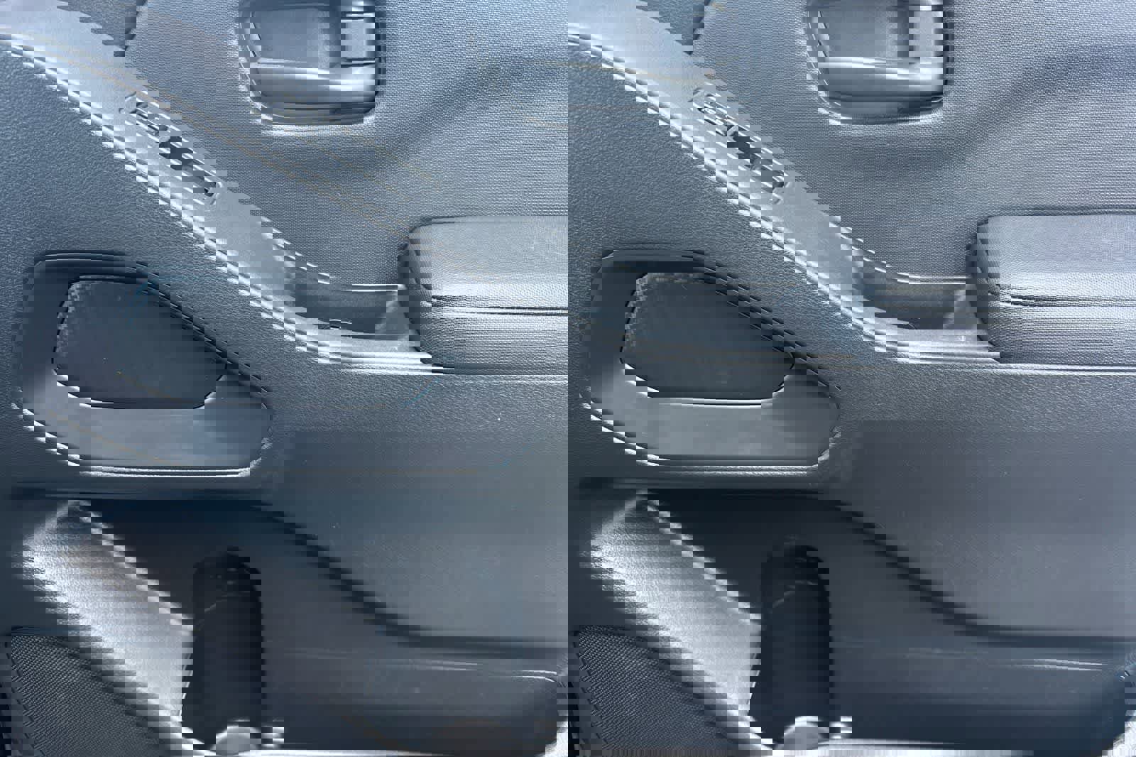 Used 2022 Nissan Frontier S w/ Technology Package image 17