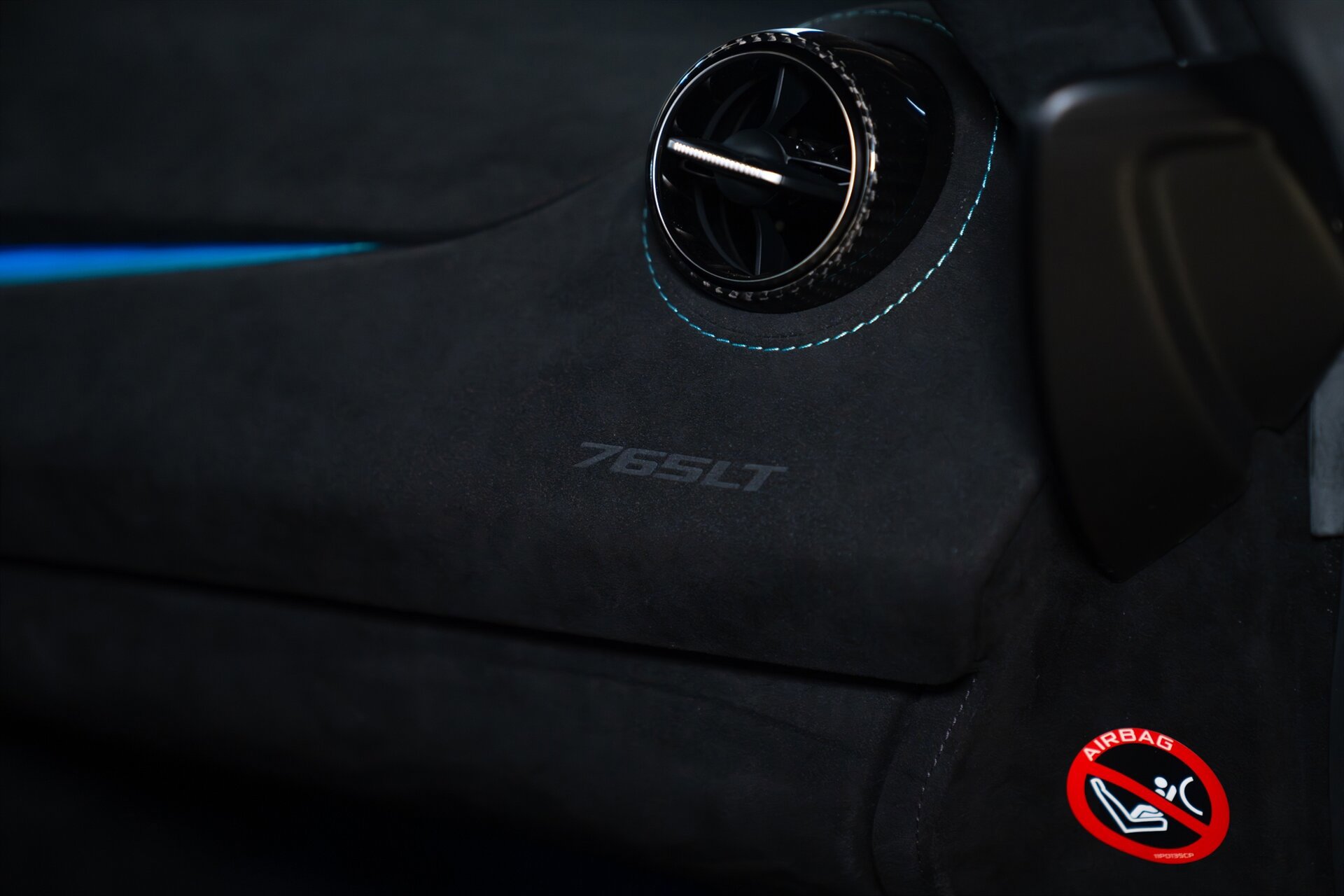 Used 2022 McLaren 765LT RWD image 29