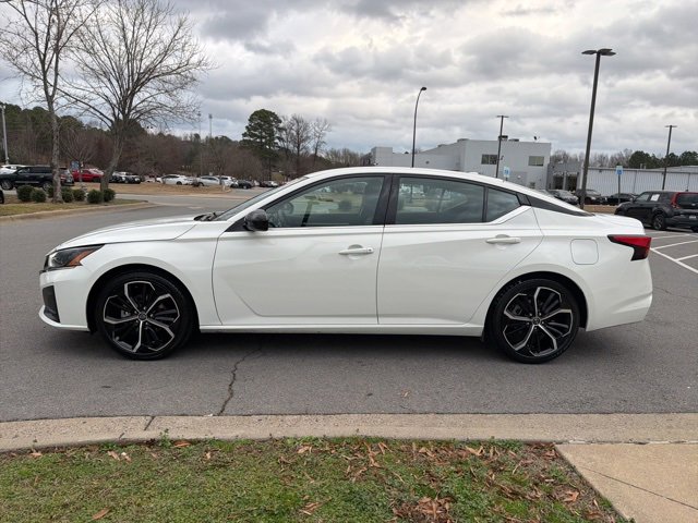 Used 2024 Nissan Altima 2.5 SR image 4