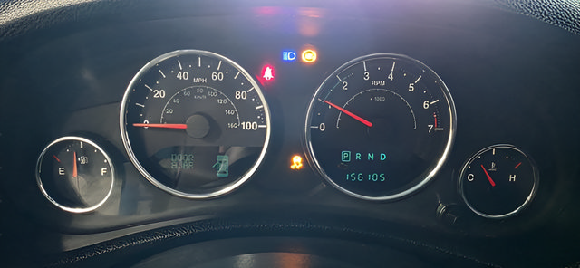 Used 2012 Jeep Wrangler Unlimited Sahara w/ Connectivity Group AWD/4WD image 15