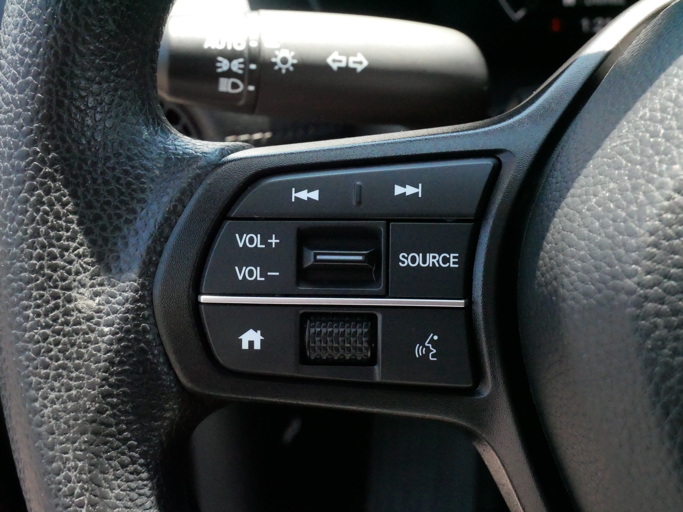 Used 2024 Honda HR-V LX image 27