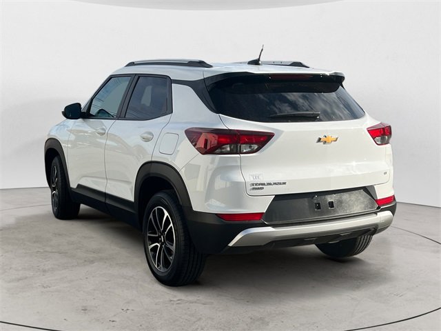Used 2025 Chevrolet TrailBlazer LT image 3