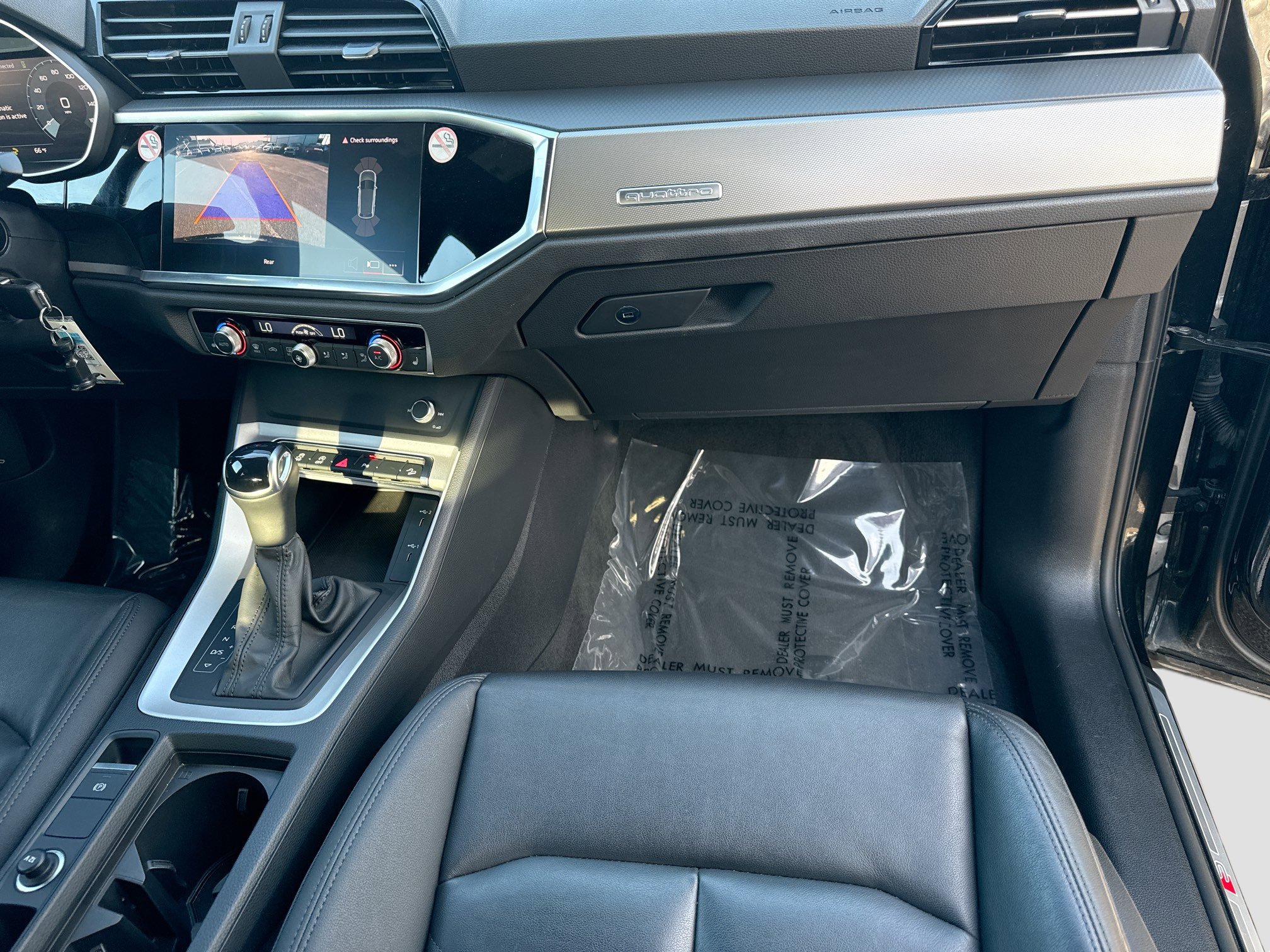 Used 2025 Audi Q3 2.0T Premium image 17