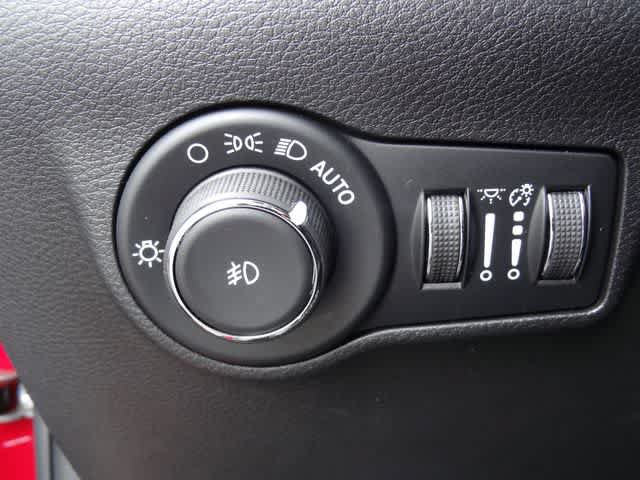 Used 2026 Jeep Compass Limited w/ Sun, Sound & Navigation Group AWD/4WD image 18