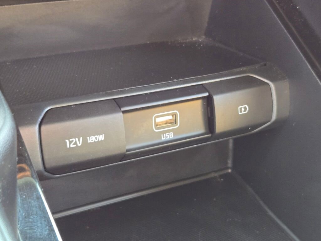 Used 2022 Kia Telluride LX image 24