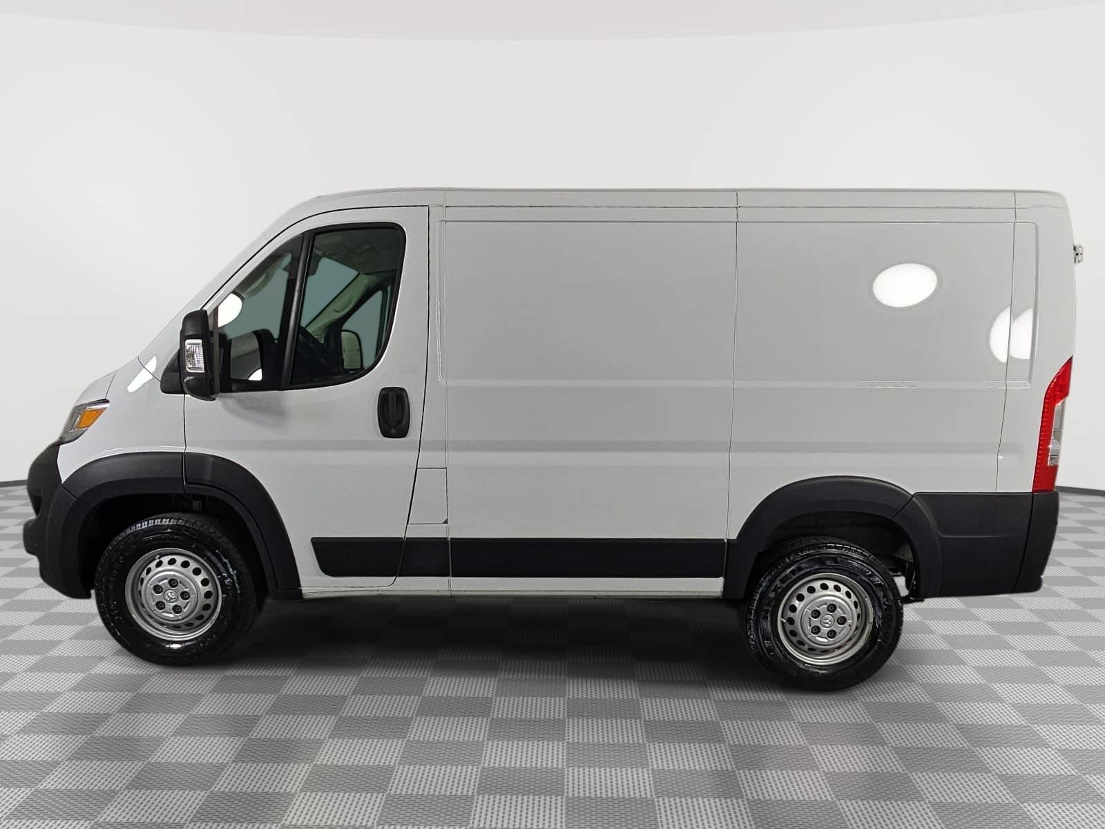 Used 2024 RAM ProMaster 1500 w/ Convenience Group FWD image 5