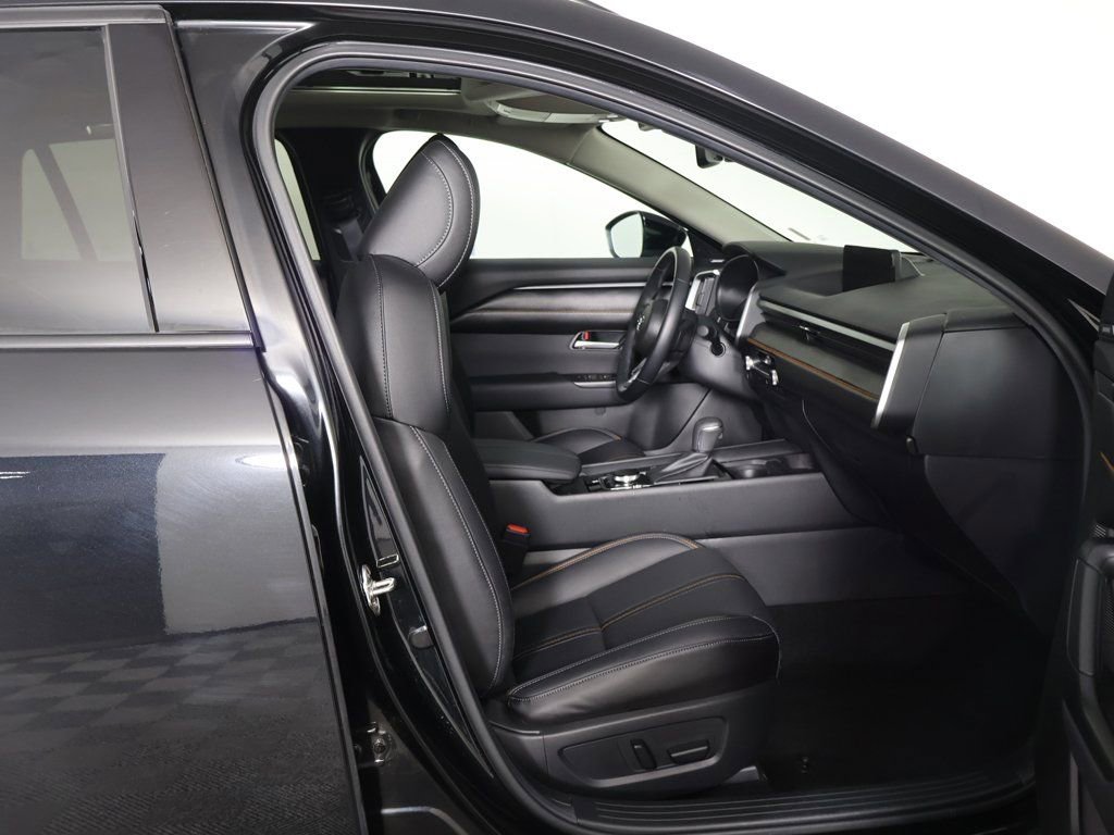 Used 2025 MAZDA CX-50 AWD 2.5 Hybrid w/ Premium Pkg image 31