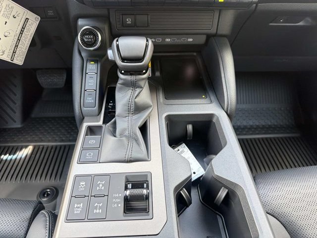 New 2027 Toyota Land Cruiser w/ Premium Package AWD/4WD image 29