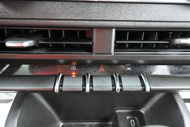 Used 2024 Chevrolet Colorado W/T RWD image 19