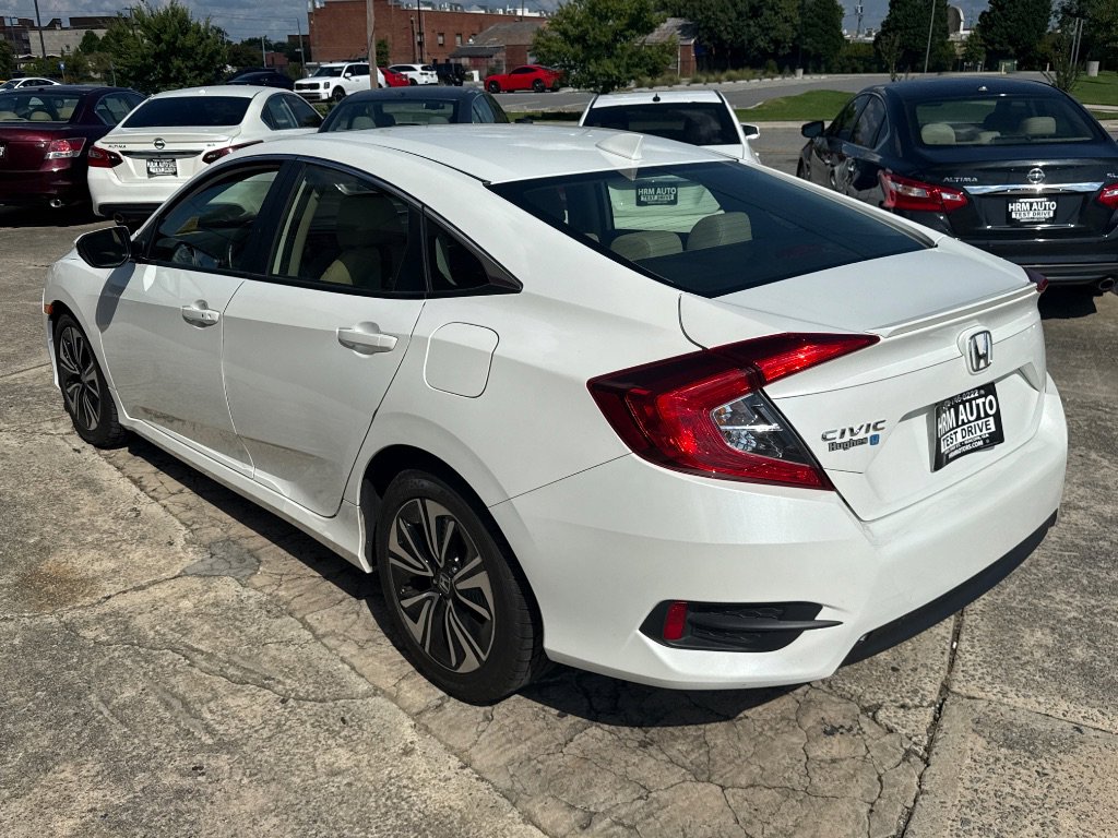 Used 2018 Honda Civic EX-L image 3