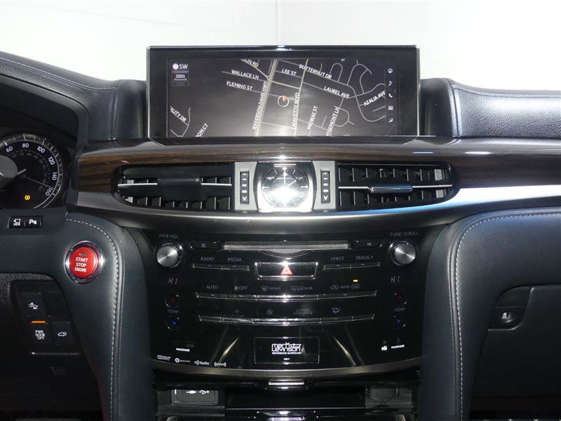 Used 2016 Lexus LX 570 4WD image 38