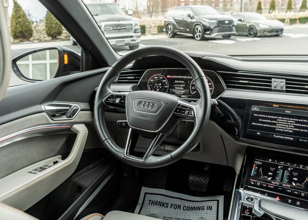 Used 2024 Audi Q8 e-tron Prestige image 14