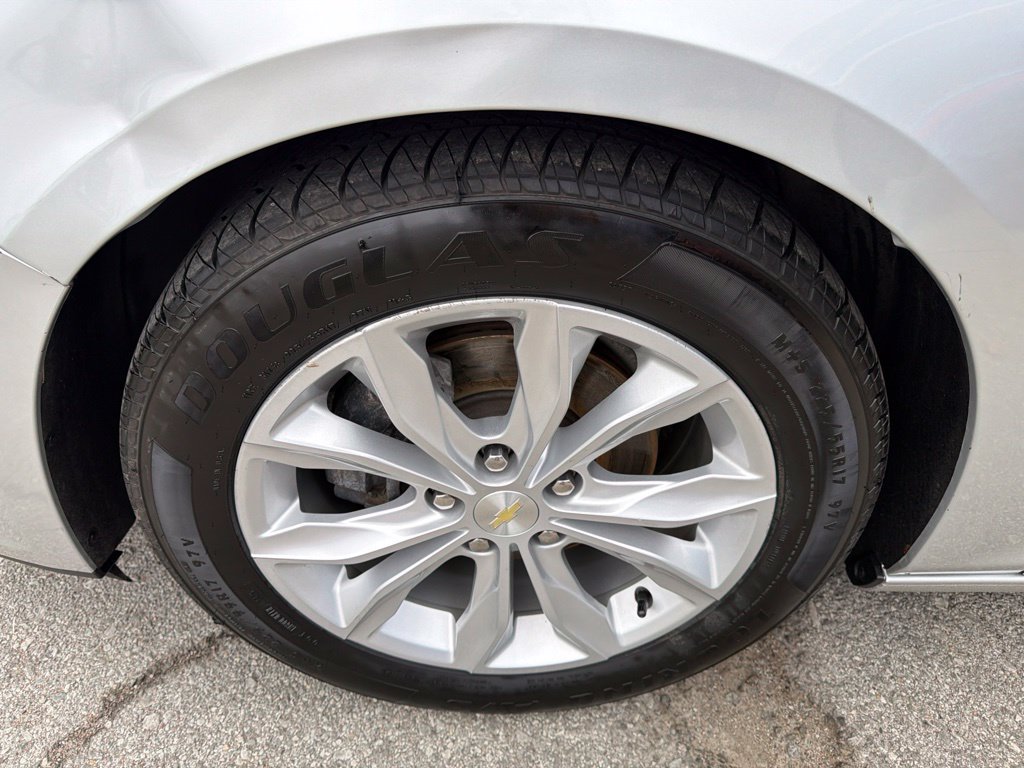 Used 2021 Chevrolet Malibu LT FWD image 9