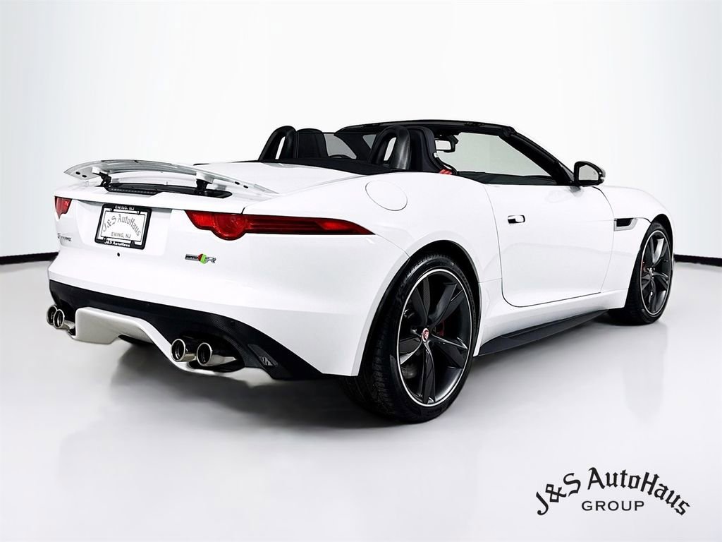 Used 2016 Jaguar F-TYPE R image 7