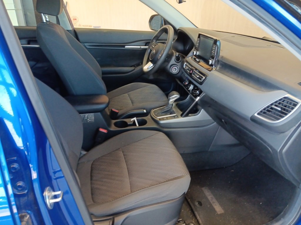 Used 2021 Kia Seltos LX image 23