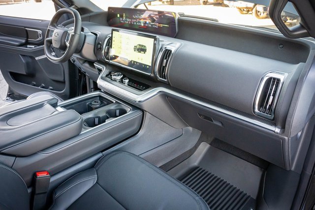 New 2025 Ford Expedition Max Platinum image 38