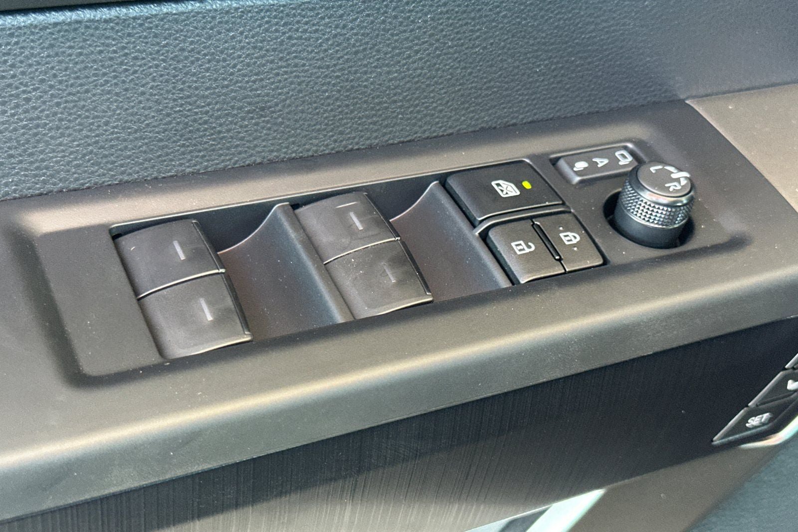 New 2026 Toyota Tundra Platinum AWD/4WD image 13