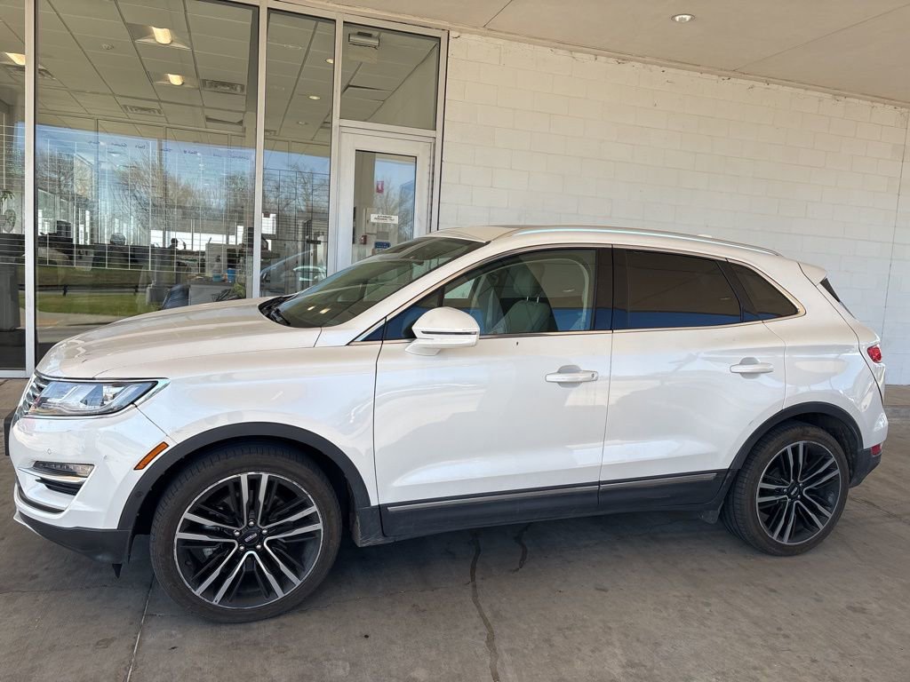 Used 2017 Lincoln MKC Reserve image 4