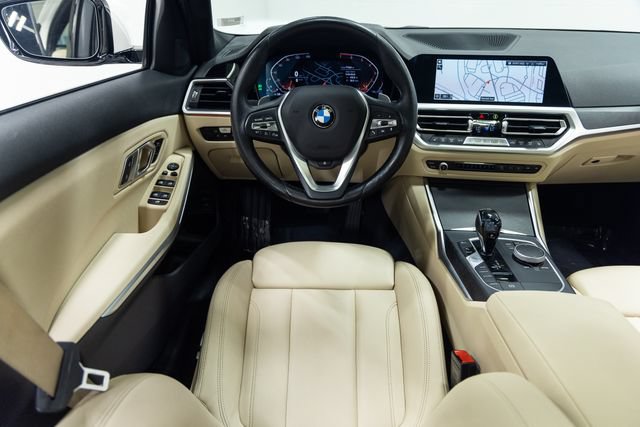 Used 2020 BMW 330i xDrive Sedan w/ Convenience Package AWD/4WD image 3