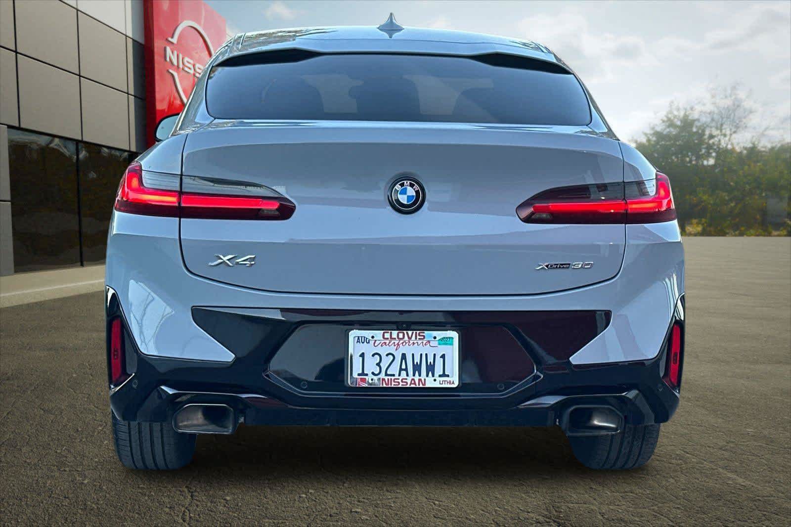 Used 2024 BMW X4 xDrive30i AWD/4WD image 8