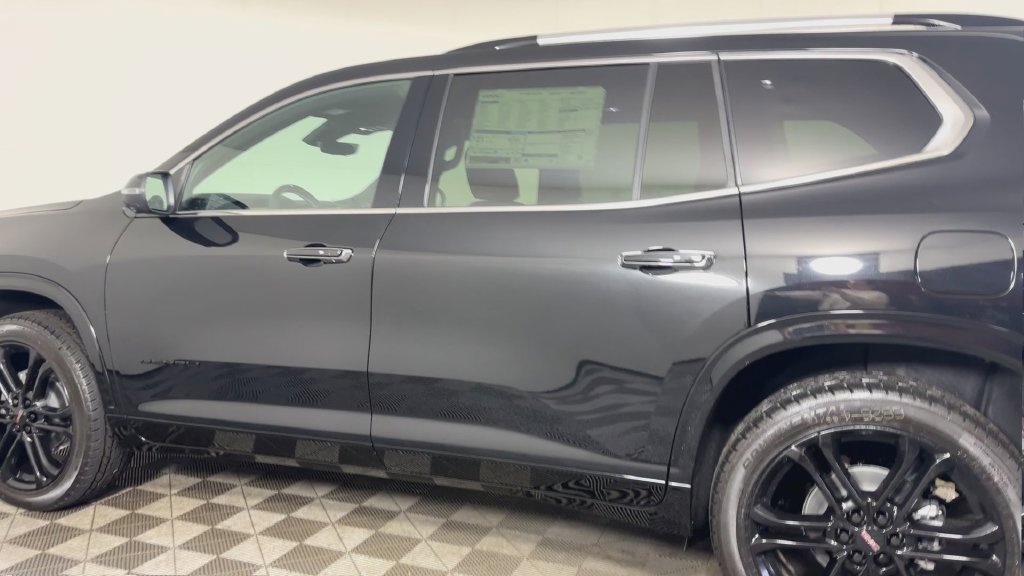 New 2027 GMC Acadia Denali w/ LPO, Black Badging Package AWD/4WD image 8
