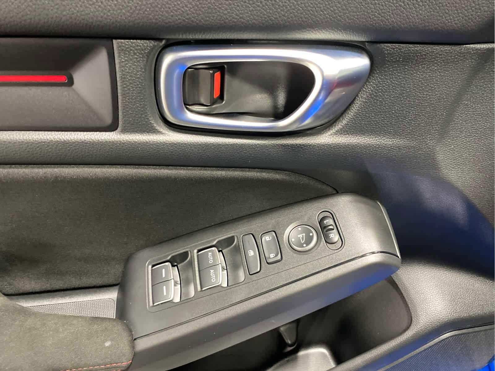 Used 2023 Honda Civic Type R image 11