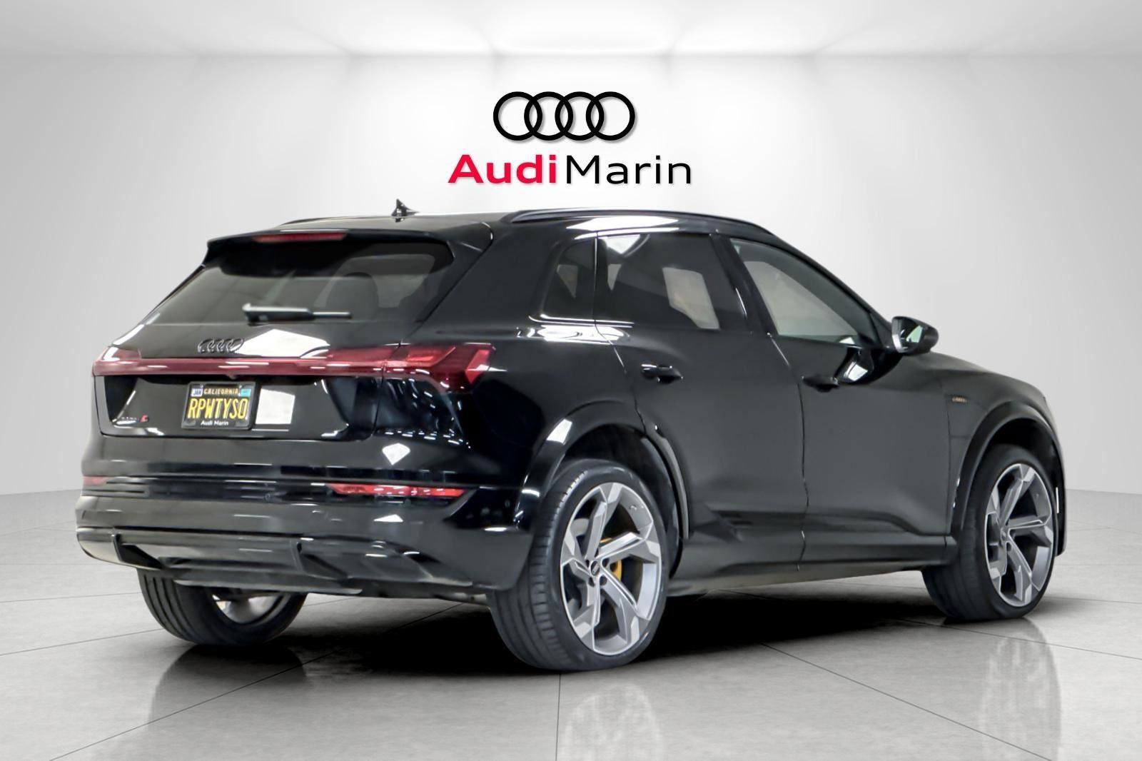 Used 2023 Audi e-tron S Premium Plus w/ Black Optic Package image 5