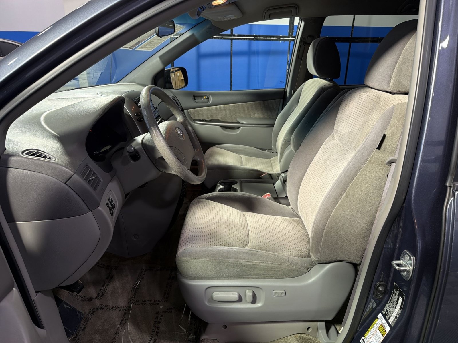 Used 2009 Toyota Sienna LE FWD image 16