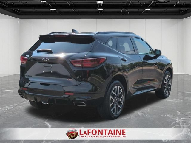 Used 2025 Chevrolet Blazer RS FWD image 5
