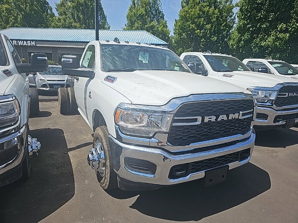 Used 2024 RAM 3500 Tradesman image 4