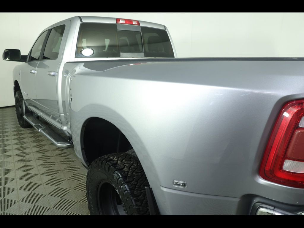 Used 2022 RAM 3500 Big Horn w/ Level C Equiment Group image 15