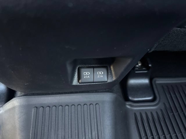 Used 2021 Toyota 4Runner TRD Off-Road Premium AWD/4WD image 20