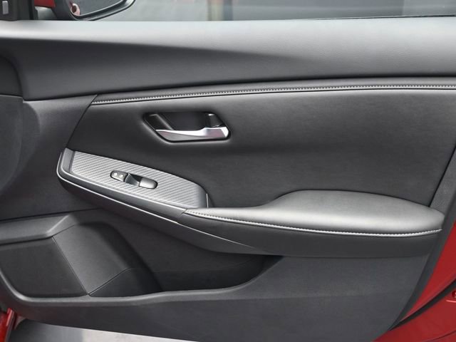 Used 2025 Nissan Sentra SV FWD image 33