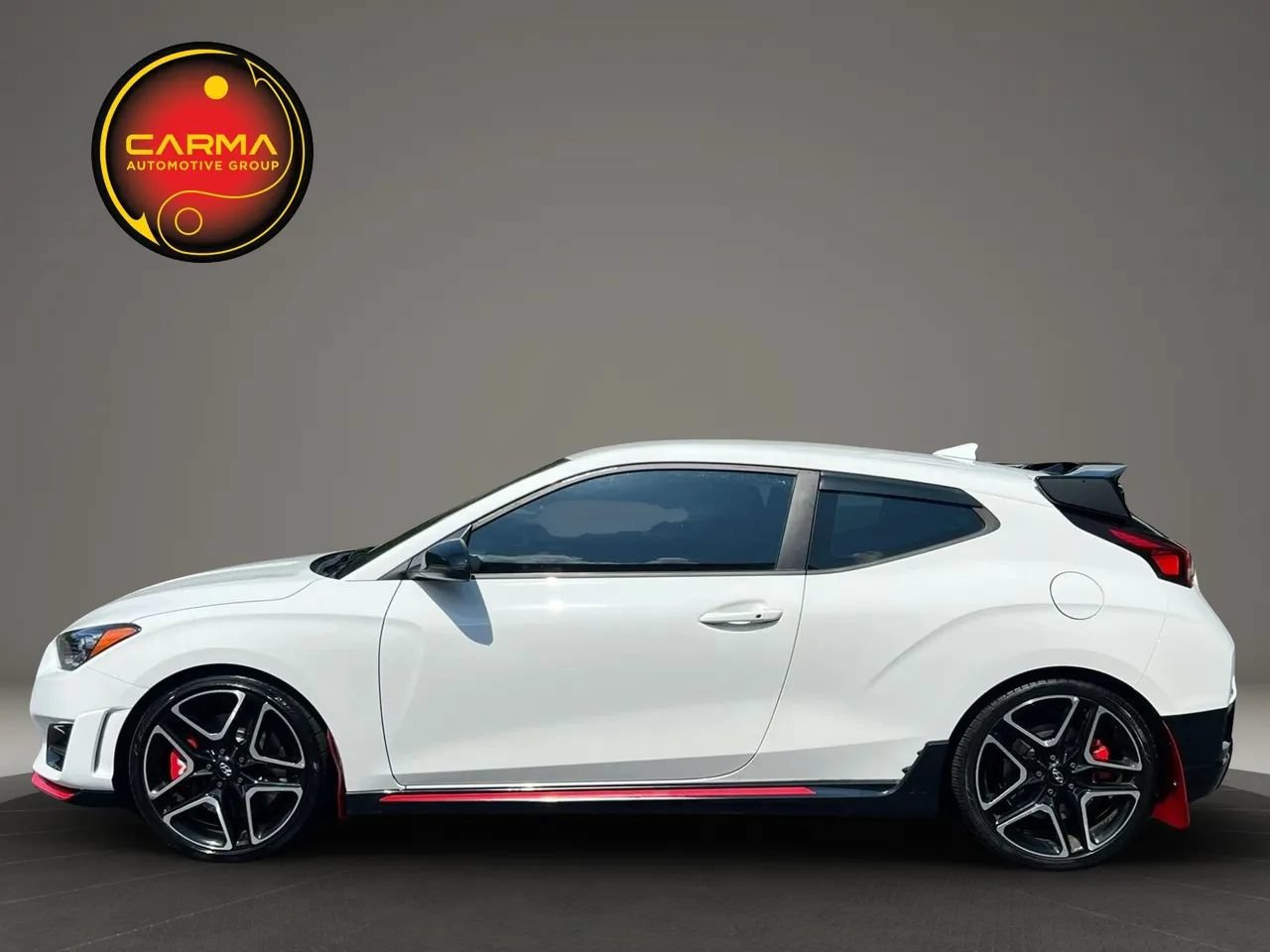 Used 2022 Hyundai Veloster N FWD image 2