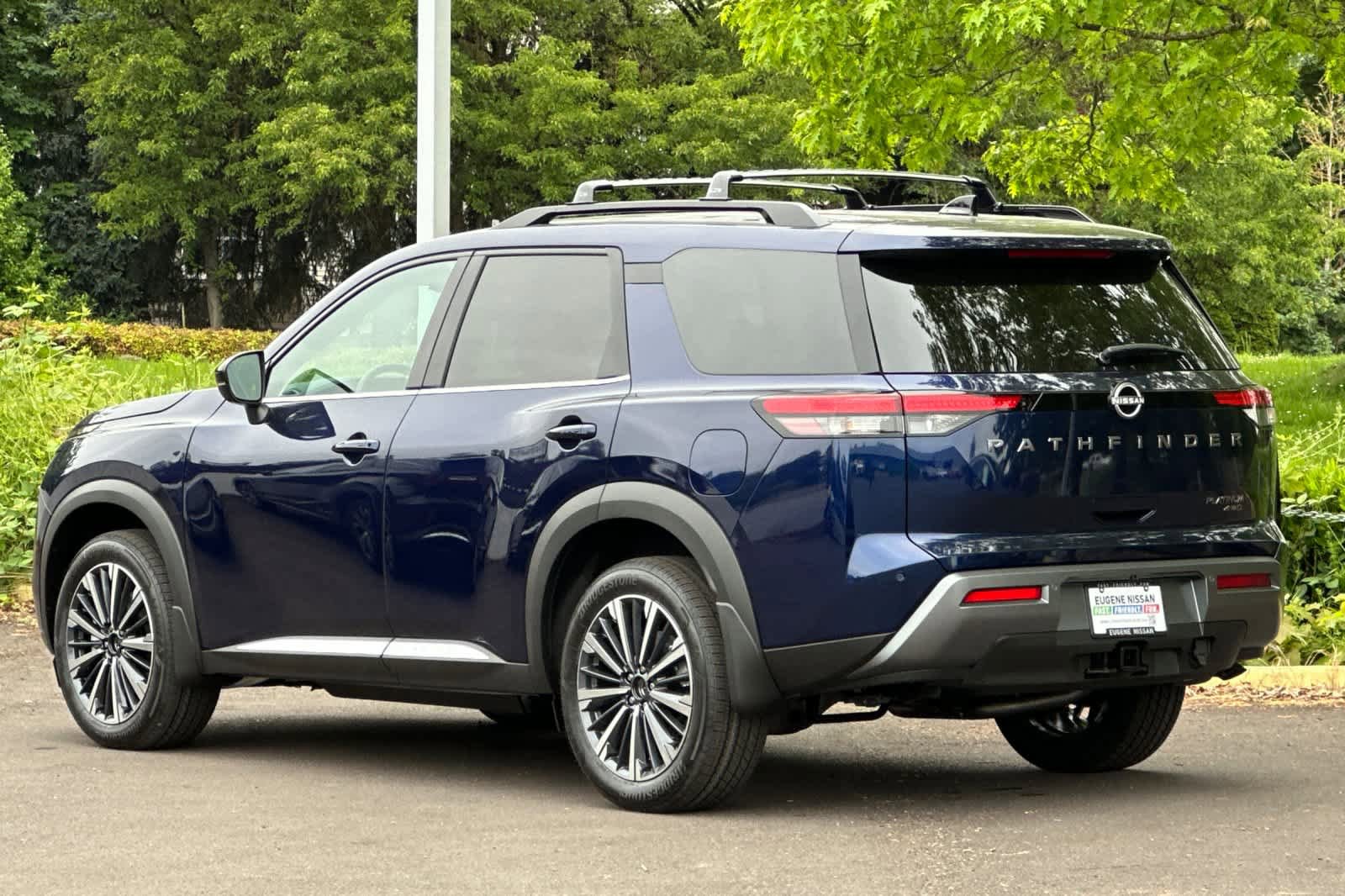 New 2026 Nissan Pathfinder Platinum AWD/4WD image 6