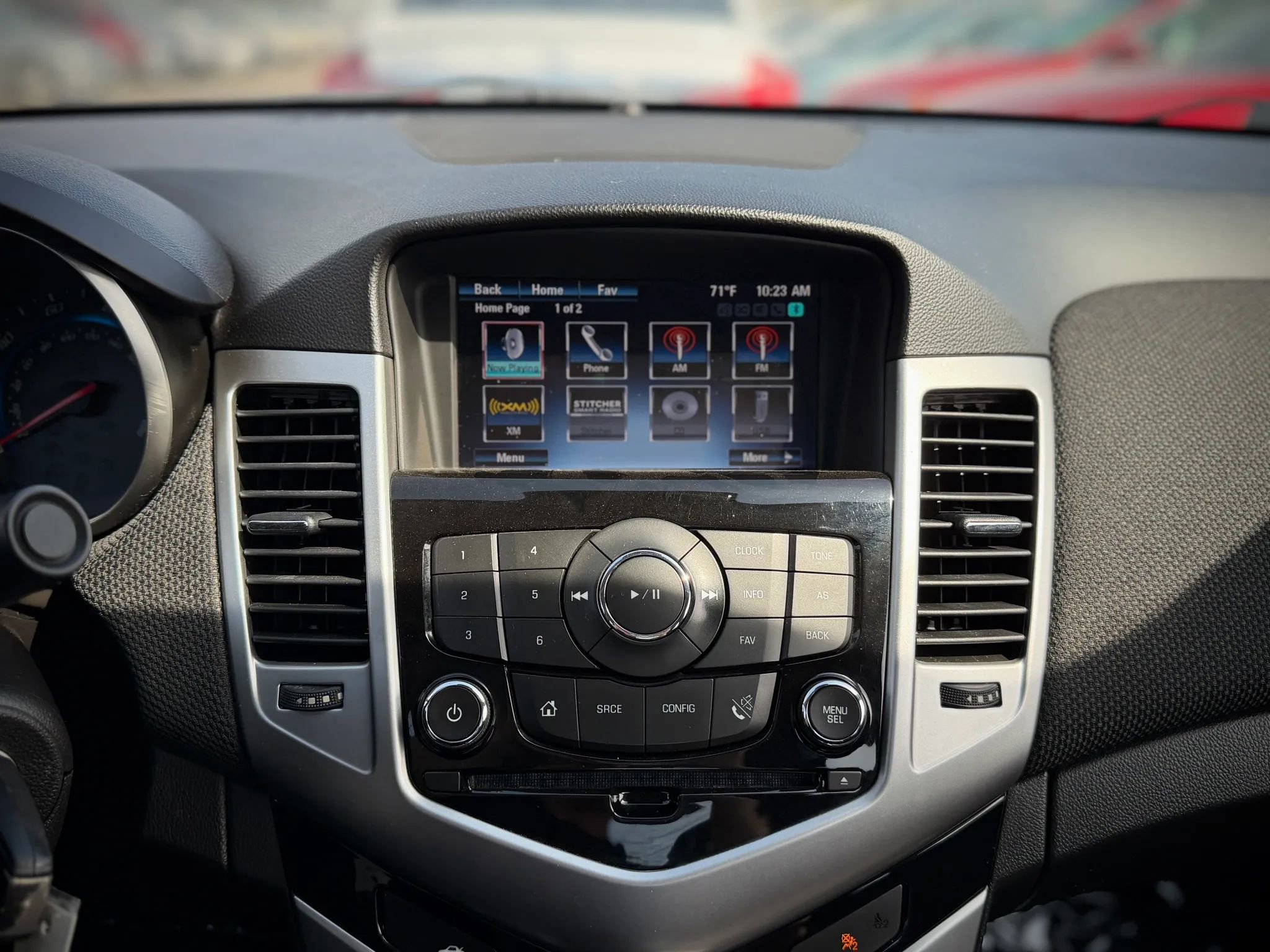 Used 2015 Chevrolet Cruze LT FWD image 13