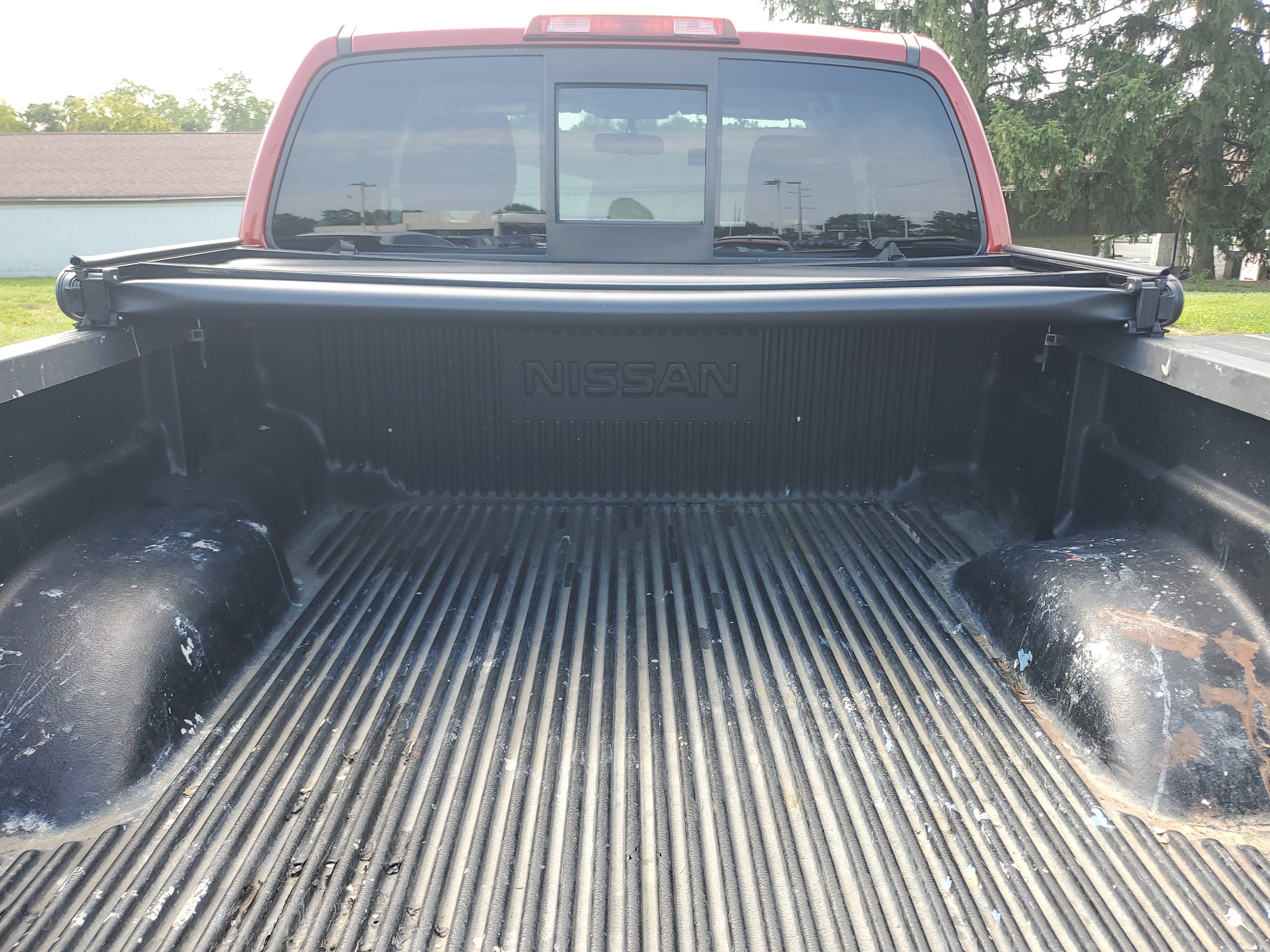 Used 2015 Nissan Frontier SV AWD/4WD image 6