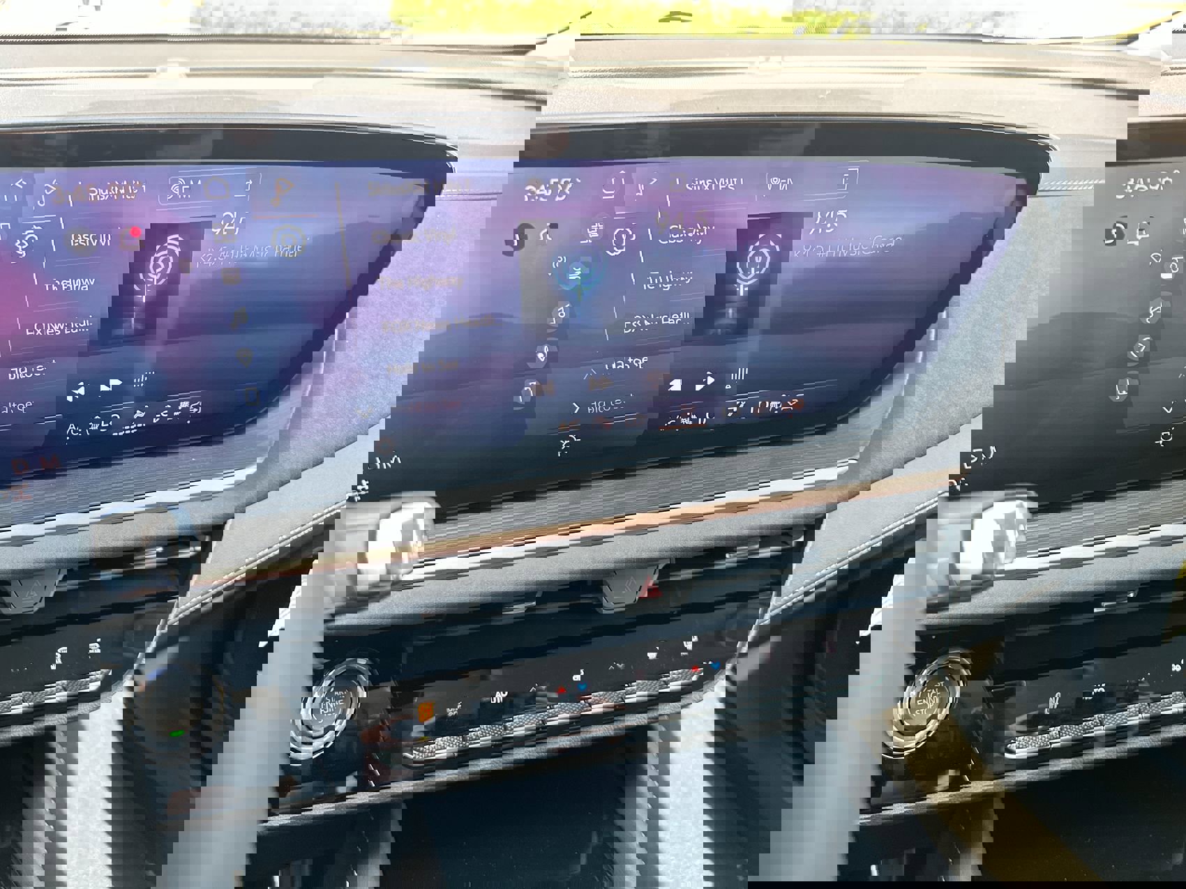 New 2025 Buick Envision Sport Touring image 16